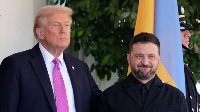 Держит паузу: Зеленский все еще в Киеве, а не летит в Давос к Трампу