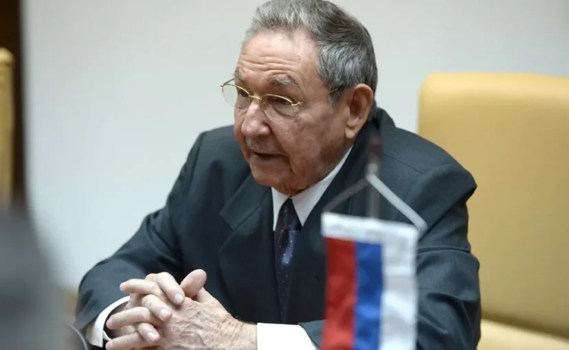 Американский суд выдал ордер на арест Рауля Кастро